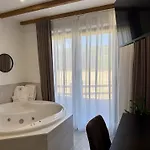 Hotel Sanmar